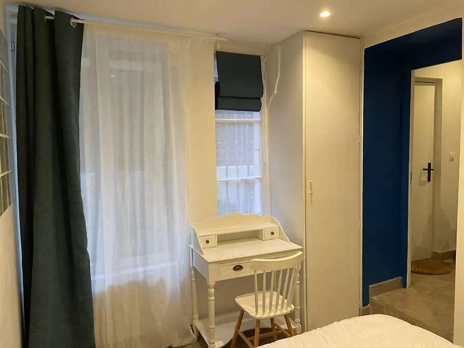 Apartment Et Tranquille Plein Centre De Paris! *